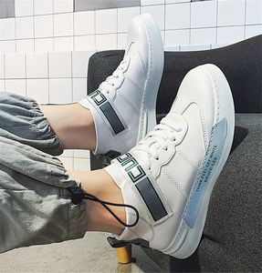 2019 Avec Boîte Wild Mesh Chaussures De Créateur De Mode Triple S Sneaker Robe Légère Baskets Sauvages Quatre Couleurs Hommes Courir Chaussures De Plein Air