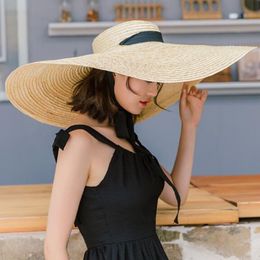 2019 Femmes Natural Raffia Paille Hat à ruban Tie 15 cm Brim Hat Derby Beach Sun Hat Cap Summer Wide Brim UV Protect Hats Femme232S