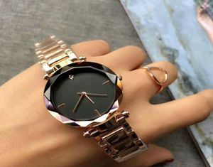 2019 Women039S Fashion Elegant Watch Ladies Bracelet Rigiane Simulation Quartz Watch Ladies Crystal Small Cadal Watch Gift9510463