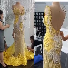 2019 Yousef Aljasmi Vestidos de noche Cuello en V Sin espalda 3D Apliques florales Con cuentas Sirena Vestido de fiesta Tren de barrido Por encargo Formal P309i