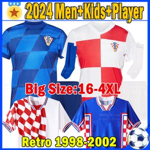 2022 Croatia National Team Mandzukic Soccer Jerseys Brekalo Modric Perisic Kalinic Football Shirt 23 23 Rakitic CRO Kovacic Atia Jersey Men Kit Kit Uniformes