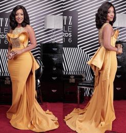 2020 robes de célébrité de sirène d'or africain avec jupe plus bijou balayage train paillettes perles formelles robes de soirée de bal spécial Occasi8432748