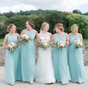 2020 Aqua Blue Tallas grandes Vestidos de novia de playa para invitados Vestido de dama de honor con cremallera de gasa drapeado plisado barato Dama de honor Noche de graduación