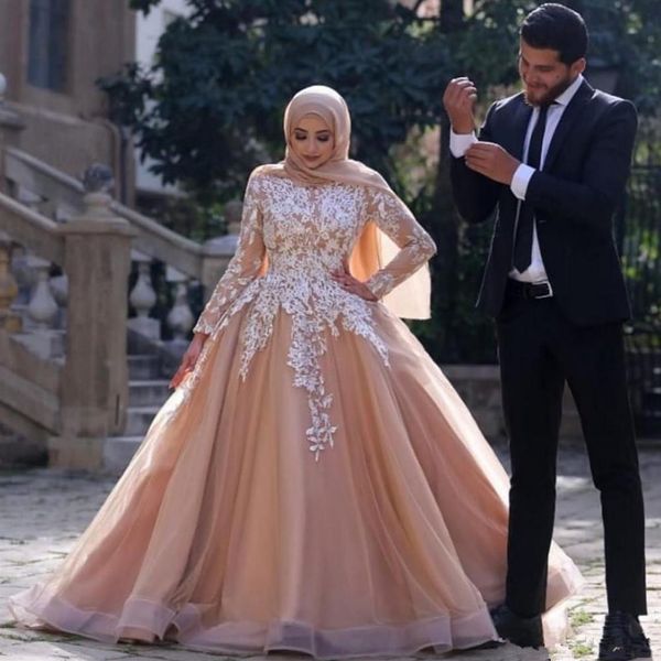 2020 robes de bal musulmanes arabes une ligne champagne robes de soirée formelles manches longues dentelle blanche appliques robe modeste robes de marie2216
