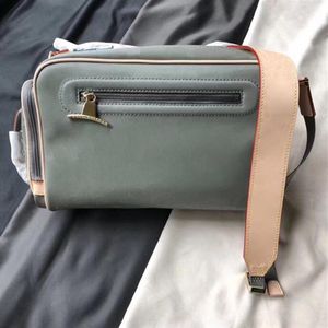 2020 automne hiver caméra sac femmes bandoulière en cuir véritable desginers sacs dames en plein air sacs à main sac fourre-tout size32x20x11CM262Q