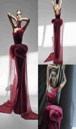 2020 Azzi Osta Burgundy prom -jurken TULLE Strapless Sweep Train Borduurwerk Mermaid Mermaid Avonds Just Made Ruffles Robes de S5554561