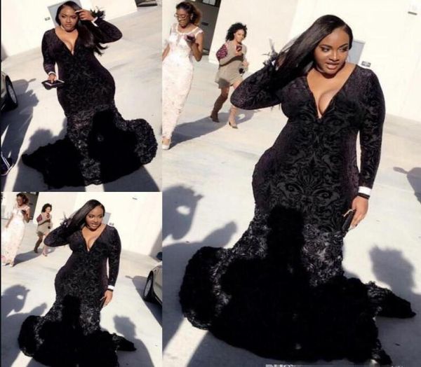 2020 Black Plus Size Robes de bal Sexy Deep V Neck Neck Long Lace Velvet Velvet Robes South African Sweep Train Formal Fête D2596809