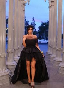 2020 Black Prom Dresses Hoge Low Satin Tiered Tule Rok Een lijn Plus Size Avond Feestjurken Formele Gelegenheid Draag op maat gemaakt