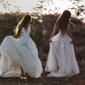 2020 Boho robes de mariée une ligne profonde col en V dentelle Appliqued robes de mariée dos nu pays robe de mariée