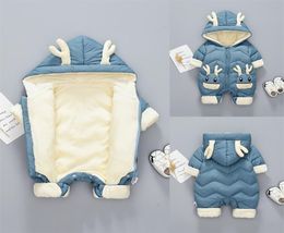 Traje de nieve de invierno para bebé de marca 2020, mono grueso de terciopelo para bebés de 03 años, mameluco para recién nacido, ropa para niña, monos, abrigo para niño L7617290