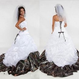 2020 Vestidos de novia de camuflaje Cariño con cordones Fruncido Volantes Sin mangas Apliques Una línea Vestidos de novia largos de satén Vestidos De Novia Princesa