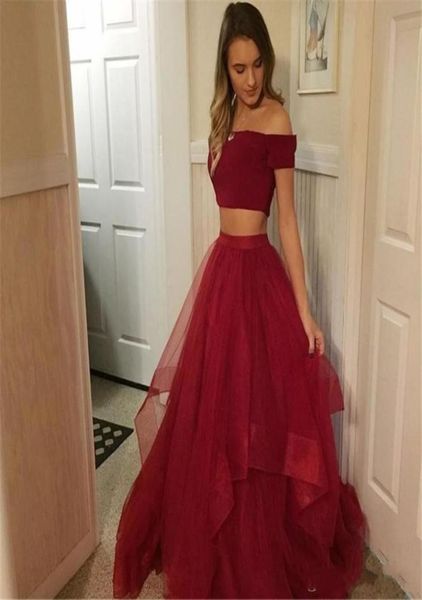 2020 encantadores vestidos de fiesta de dos piezas de color rojo oscuro con cuello barco, manga corta, tul ALine, vestidos de noche largos atractivos, vestido de fiesta barato para mujer 5951384