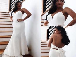 2020 pas cher plage robes de mariée dos nu sexy dos ouvert avec arc longue traîne sirène robes de mariée Robe de soriee BM15528572892