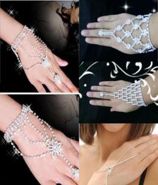 2020 Goedkope Mode Bruids Bruiloft Kunstmatige armbanden Kristal Strass Sieraden Slave Armband Polsbandje Harnas Manchet armbanden 1787805