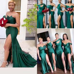 2023 Bruidsmeisje jurken voor bruiloften Donkere jager groene Afrikaanse zijde split Mermaid vloer lengte satijn plus maat formele hof jurken