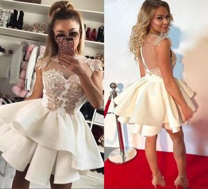 2020 Classic Short Sheer ivory Homecoming -jurken voor Juniors Lace Appliques Cocktail afstuderen Dress A Line Mini Prom Party Gown4643913