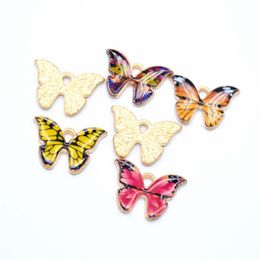 2020 Kleurrijke Butterfly Charms Hanger 100 stks / partij Charms 21 * 15mm Emaille Animal Charm Pendants Fit voor Ketting Armband DIY Sieraden Maken