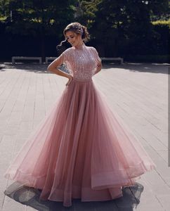 2020 elegante roze roze Arabische prom jurken korte mouwen Een lijn hoge nek pailletten kralen kwasten tule moslim homecoming jurk avondjurken