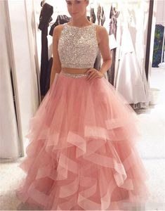 2020 Exquisite Sequin Beaded Organza Ruffles Prom Dresses Twee stukken Roze Kristallen Bodice Lange Avondjurken Elegante Prom Party Jurk