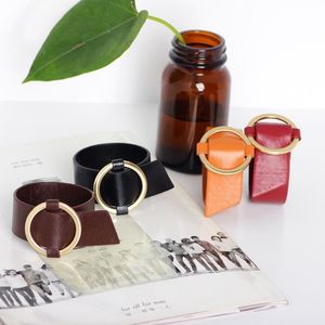 Bracelets en cuir PU pour femmes, directs d'usine, populaires européens et américains, 2020
