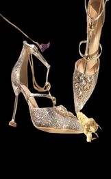 2020 Mode Or Argent Perlé Paillettes Designer Femmes Chaussures De Mariage Talons Hauts 85cm 6cm Bouts Pointus Pompes Robe De Mariée Chaussures 6343453