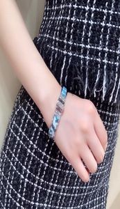 2020 Fashion High Quality Bracelet Bracelet Daily Matching Robe Accessoires Le bracelet dur pour le dîner XVC38160315