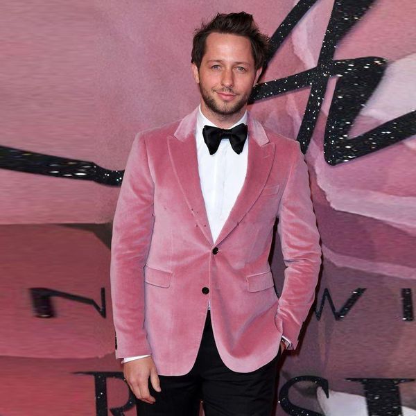 Moda 2020, chaqueta de boda de terciopelo rosa con solapa en pico, dos botones, Blazer ajustado para hombre, abrigo de invierno para fiesta de graduación 241F