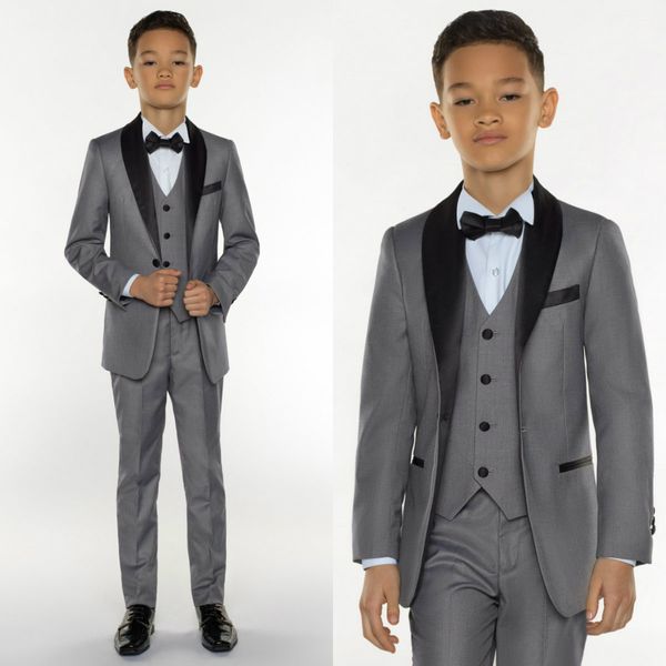 2020 Trajes formales grises para niño, esmoquin para cena, niño pequeño, padrinos de boda, niños para fiesta de boda, traje para fiesta de graduación (chaquetas + chalecos + pantalones)