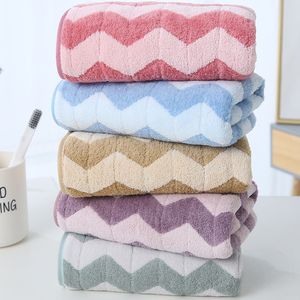 Wrapped Warp Knit Coral Fleece Handdoek Zacht Absorberend Volwassen Huishoudelijke Gezicht Wash kan op maat gemaakt logo