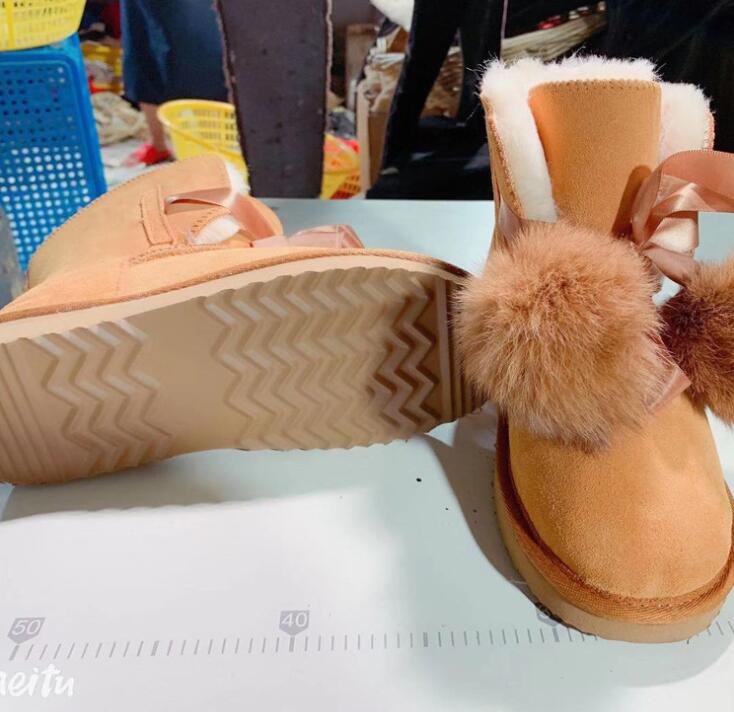 2020 Gorący Sprzedam Nowy Klasyczny Design Girl Women Plush Sheepskin Buty śniegowe Krótkie buty śniegowe Futro Integra Ted Utrzymuj ciepłe buty