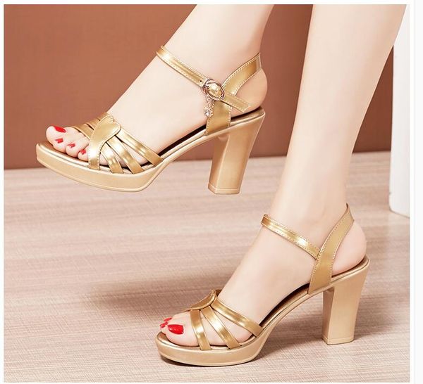 2020 vente chaude chaussures de mode pour femmes filles décontracté été sandales à talons hauts sangle bout ouvert dame talons fins pompes sexy grande taille 42 40 # P43