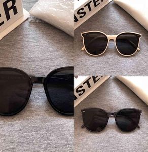 2020 Estrella coreana Gafas de sol populares Mujeres de moda MARCO RED RODEM GRAVES Men Gentle Monster Gafas de sol Luxury Pkage Solo x07166595424