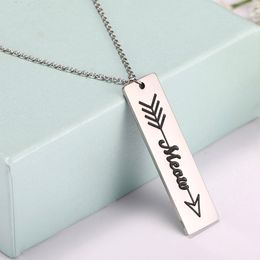 2020 Laatste roestvrijstalen gegraveerde inspirerende bar ketting persoonlijkheid meaw woord arrow custom women ketting juwelen