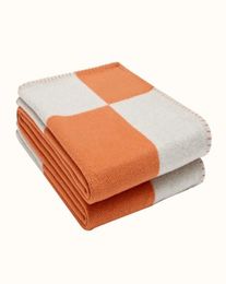 2020 lettre couverture en cachemire imitation laine douce écharpe châle portable chaud plaid canapé-lit polaire tricoté serviette cape rose Bl2360782
