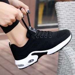 2021 Woman Sneaker Ademend Mesh Designer Schoenen Buitenshuis Schoenen Vrouw Casual Schoenen Trainers met Doos 35-43