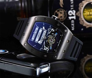 2020 Men Bekijk luxe horloge zwart gekleurde siliconen band modeontwerper kijken sportkwarts analoge klokrelogio masculino