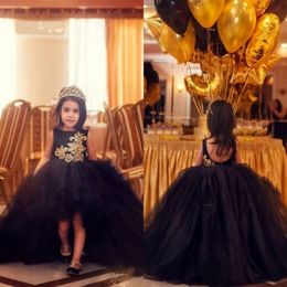 2020 Robe à balle noire moderne Hi lo Girls Graduation Robes Gold brodery Bateau U Open Back Pageant Flower Girl Robes First Communi 243p