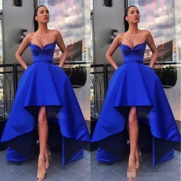 2020 Modeste Bleu Royal Robes De Bal Haut Bas Décolleté En Chérie Satin Une Ligne Graduation Robe De Soirée Occasion Formelle Wear332Y