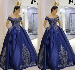 2020 Navy Blue Silver Embroidery Beads Prom Quinceanera Jurken Empire Taille Off The Shoulder Open Back Party Jurken Avond Draag NIEUW