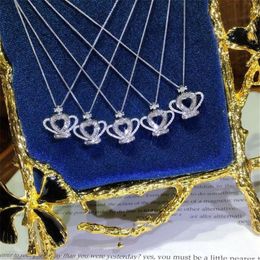 2020 Nieuwe Collectie Sprankelende Luxe Sieraden 925 Sterling Zilveren Kroon Hanger Princess Cut White Topaz CZ Diamant Edelstenen Clavicle211W