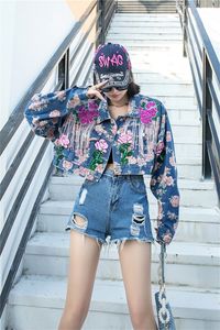 Dames Outerwear Autumn Harajuku Soundined Flower Print Chain Tassel Dames Korte denim uit het keren Gilde Hole Rapel Rapel Lange Mouw Casual Jeans Jacket 2024