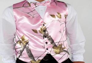 2020 Nouveaux gilets de marié rose camouflage pour mariage rustique Slim Fit Groomsmen Outfit Custom Made Plus Size Cheap Party Prom Hunter Farm Hol5599619