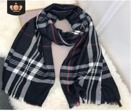 2020 NOUVEAU classique British Plaid Cotton Ladies Femmes de haute qualité Écharpe en cachemire pour femmes Automne et châle d'hiver DualUse 017302461