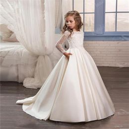 2020 Nouveau Mignon Pas Cher Ivoire Robes De Fille De Fleur Pour Le Mariage Sur Mesure Nouvelle Arrivée Pageant Robe À Manches Longues Et Appliques Sat310p