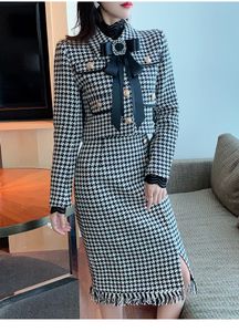 Nouveau design femmes motif de grille à carreaux pied-de-poule strass noeud col tweed laine manteau court et jupe crayon longueur genou twinset