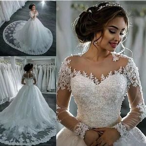 2023 Nieuwe baljurk trouwjurken Dubai Elegante lange mouwen Sheer Crew Neck Lace Appliques kralen Vestios de novia bruidsjurken met knoppen BA4150 GB0916