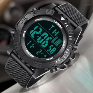 2020 Nieuwe elektronische digitale horloge Men Multifunctionele Lumineuze horloges LED Fashion Sports Waterdichte grote wijzerplaat Alarm pols Watch1 268D