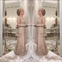 2020 New Elegant Mermaid Mother Of The Bride Dresses V Neck Long Sleeves Lace Appliques Beads Party Evening Gowns Wedding Guest Dress