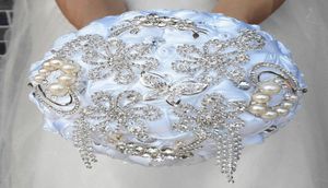 2020 Nouvelle Mode Ivoire Blanc Bouquets De Mariage De Mariée Perles Perles Broche Demoiselle D'honneur Artificielle Bouquets De Mariage Colorés5493412