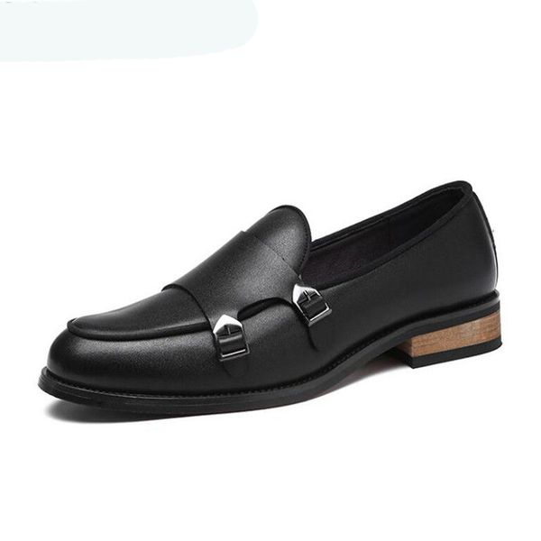 Mocassins en cuir faits à la main pour hommes, nouvelle mode, chaussures décontractées avec boucle, chaussures Oxford légères pour hommes, chaussures de conduite, offre spéciale, 2020